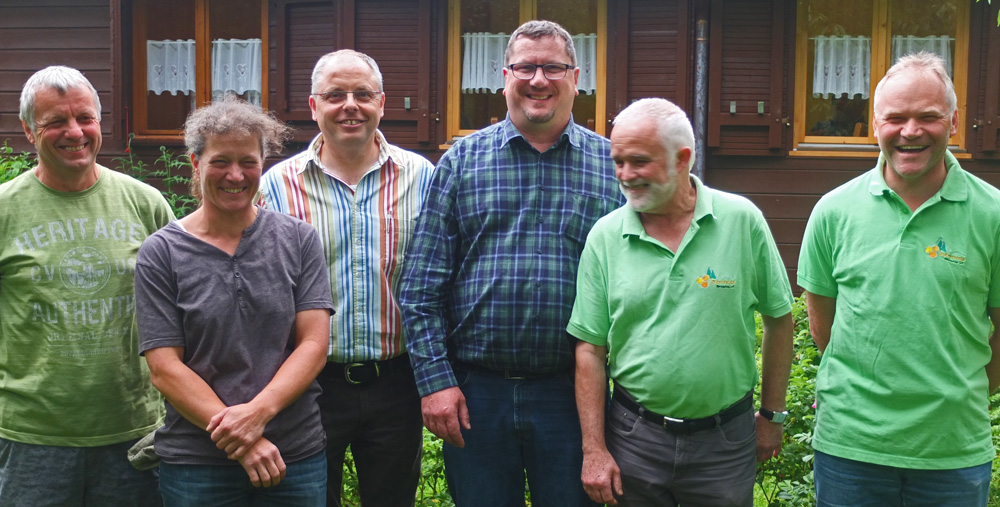 von links nach rechts: Bernhard Rüd, Angelika Anselm, Berward Lohr, Roland Falkenstein, Rolf Briegel, Harald Schlegel (nicht auf dem Bild: Julius Langer, Walter Rüd, Heinz Vogt ) 2015 IVH Vorstand